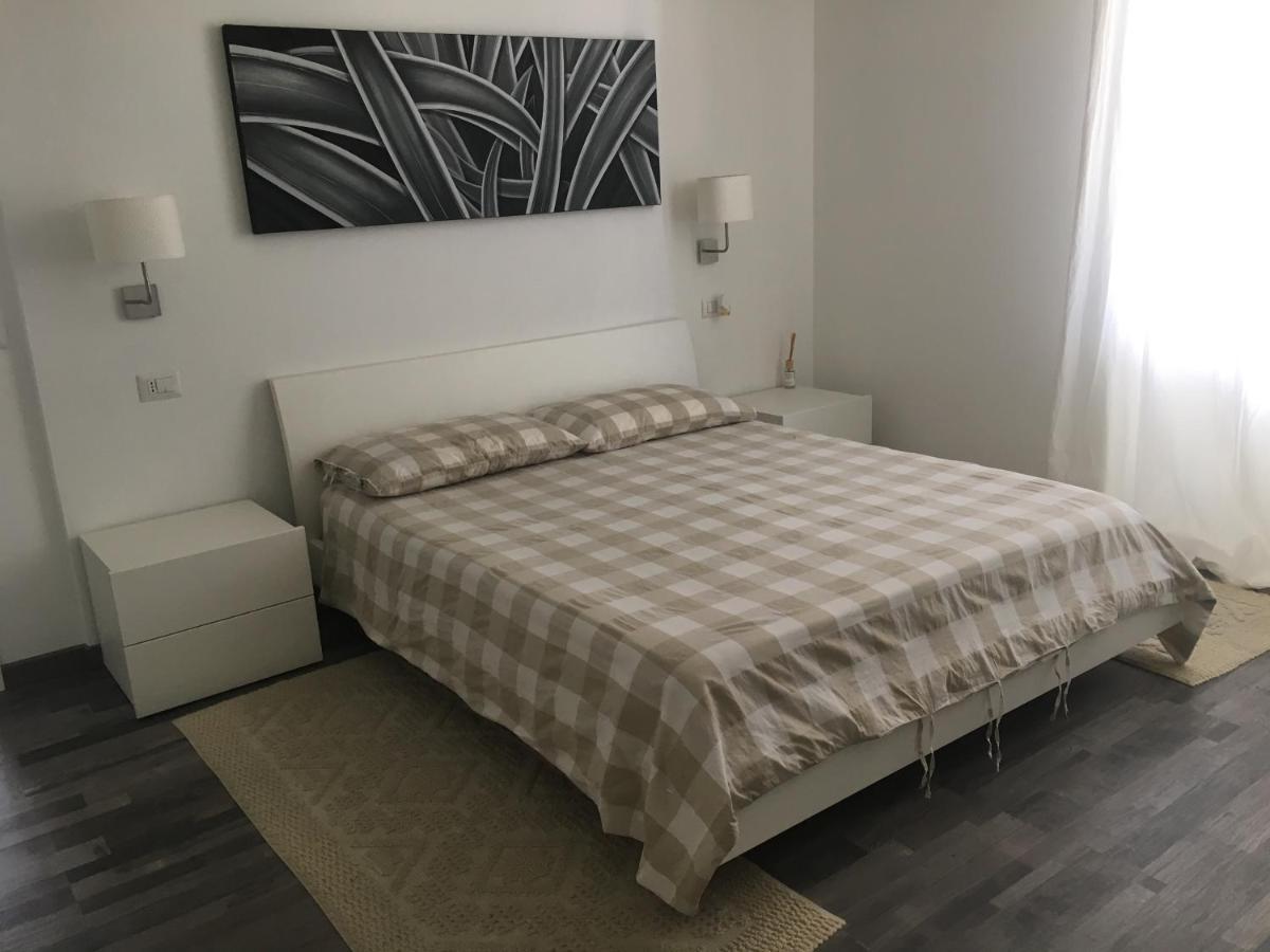 Vinile Apartment Cagliari Exterior photo